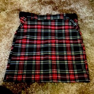 Medium skirt, stretchy! Great additive to outfit. Goth.